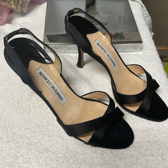 Manolo Blahnik Shoes - Manolo Blahnik Sling Back